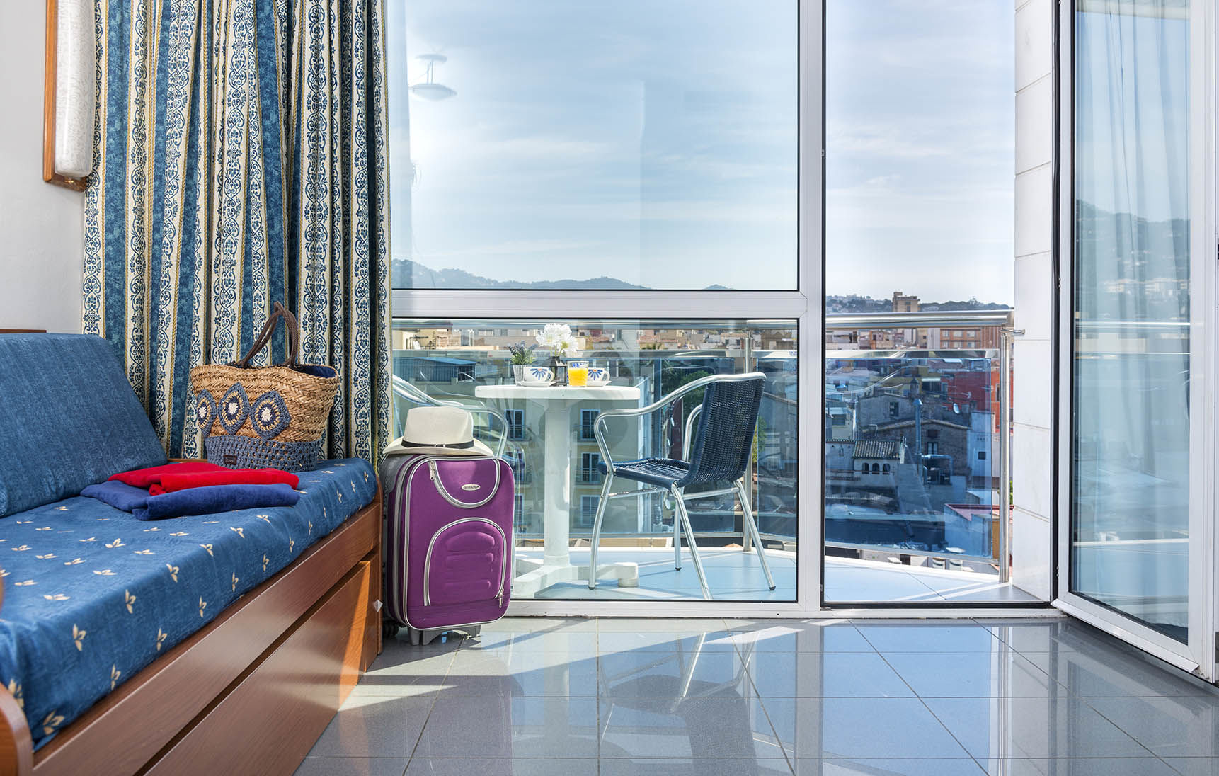 Blau By Marsol Apartment